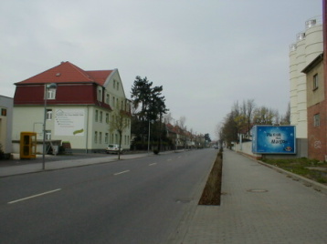 Die Leipziger Strasse Blickrichtung Innenstadt